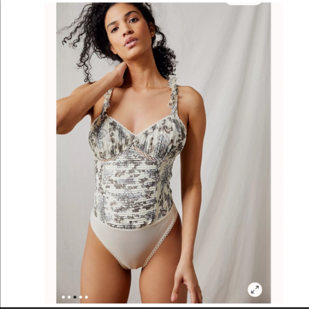 NWT Free People Weekend Plans Bodysuit - Picture 5 of 13